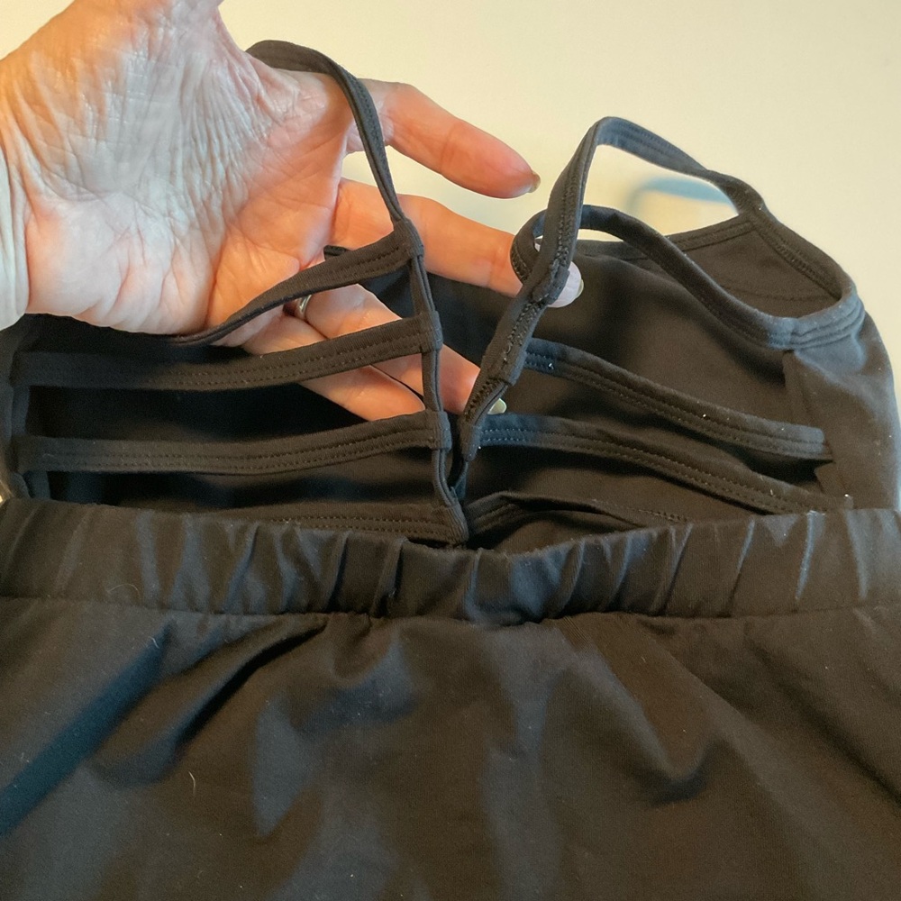 Workout Top, Black, High Princess Waist Line, Heavy Snug Fit, Strapy Back, Sz M - Picture 6 of 10